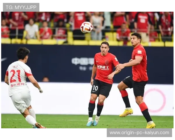 成都蓉城稳扎细打，罗慕洛贴地斩得手